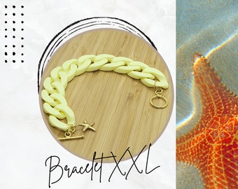 XL large acrylic mesh bracelet in matte light yellow color, trendy and very pretty to wear