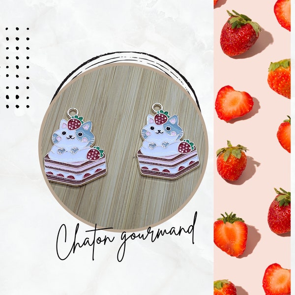 1 breloque plate petit chat charlotte aux fraises