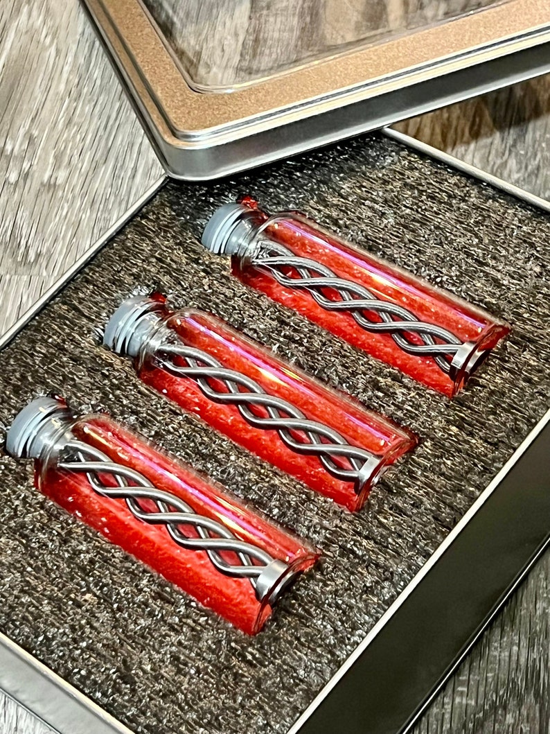 Pick Your Own Triple Threat Pack Vial Prop - Resident Evil / Umbrella / Biohazard image 1