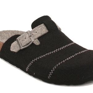 Oxygen Footbed Felt Clog Bath in Black