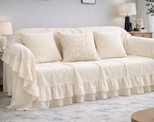 Boho-Couchüberzug aus Baumwoll-Leinen mit Rüschen – Sofabezug und Tagesdecke aus natürlichem Leinen im Landhausstil