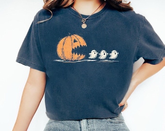 Halloween Pumpkin Ghost shirt, Spooky Halloween Shirt, Trick Or Treat Tee, Fall Holiday T-shirt, Halloween Party Shirt, Spooky Season Shirt