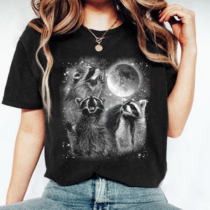 3 Racoon Moon Howling Raccoon Head Shirt, Quirky Possum Moon Shirt , Three Possums Howling at Moon Vintage Shirt, Unisex Nostalgic T-Shirt