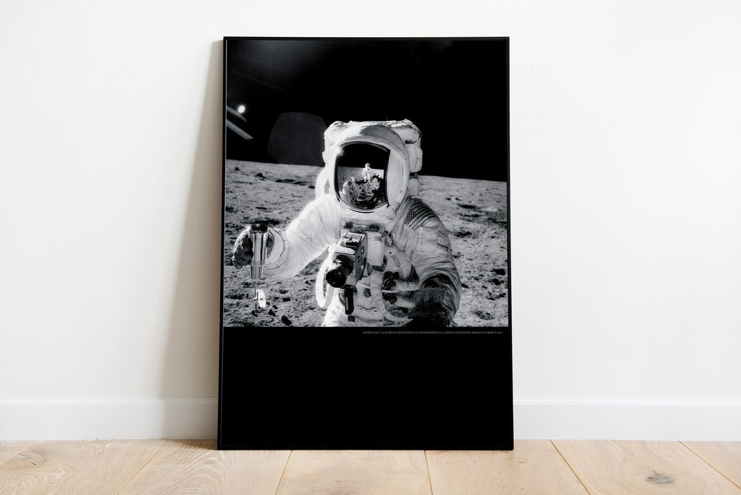 Poster Astronaut Black and White Space Exploration Gift Decoration ...