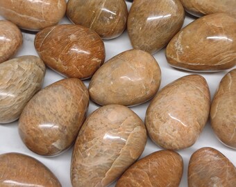Peach Moonstone Eggs - Intuitively Choosen- Stand Included - Crystal Healing - Reiki-Witchy- Chakras