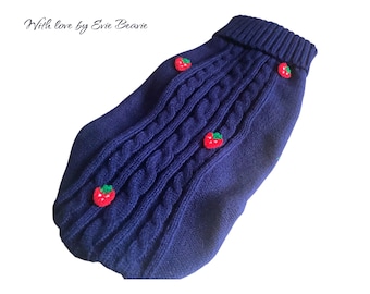 Maglione per cani blu navy: maglione ricamato con fragole