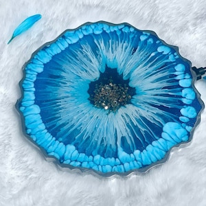 Geode wireless charger iphone 13, phone charger. airpods charger is popular right now gift. Christmas gift