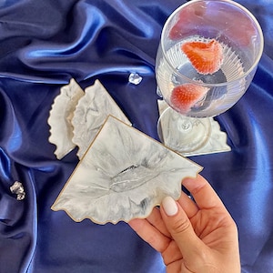 White Marble coasters set, agate resin coasters, geometric geode coaster for coffee table decor, new home gift.