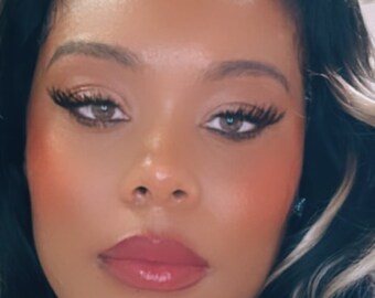 V3NOM Vegan Foundation