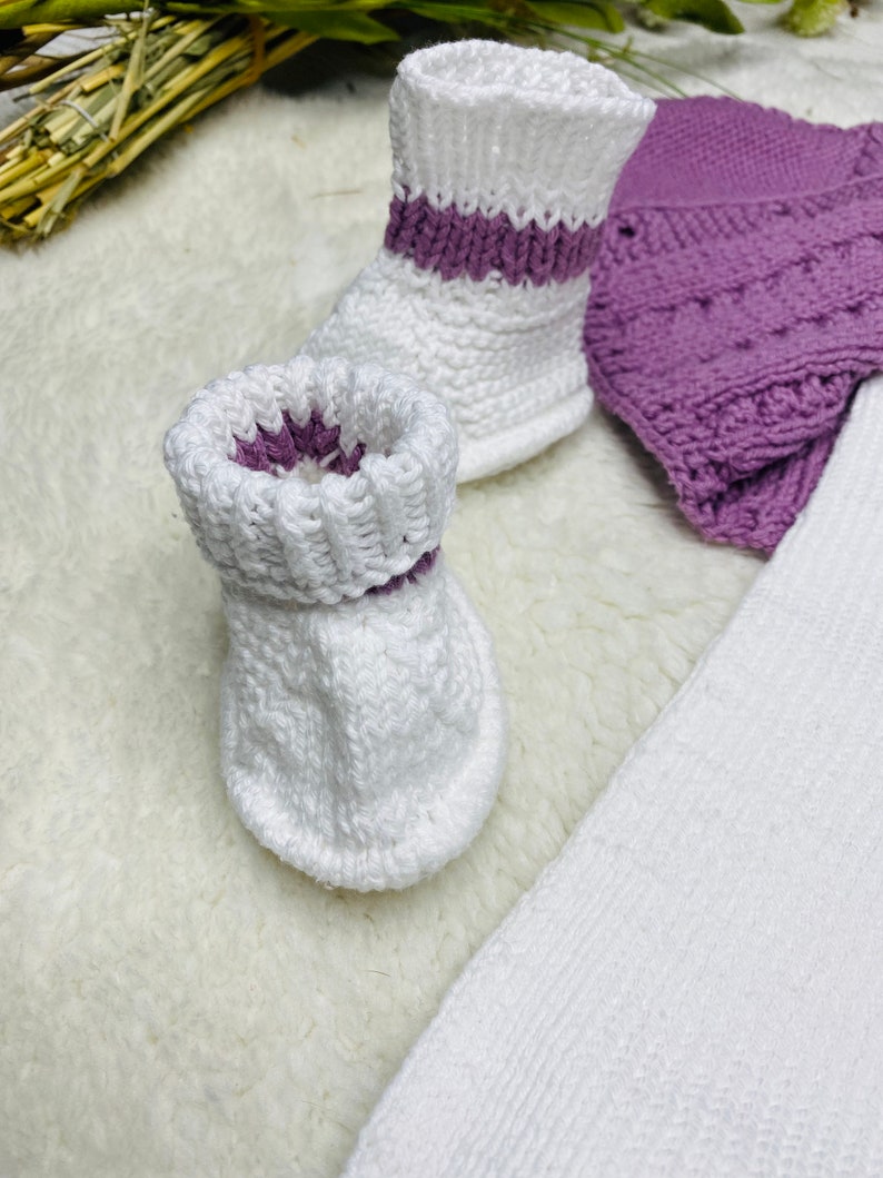 Knitted baby shoes handmade Knitted baby shoes handmade