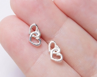 Orecchini in argento Sterling, cuore, amore, origami, piccoli, delicati, minimalisti, con perno, opachi, carini, adorabili, divertenti, semplici, regalo per tutti i giorni. - Italia