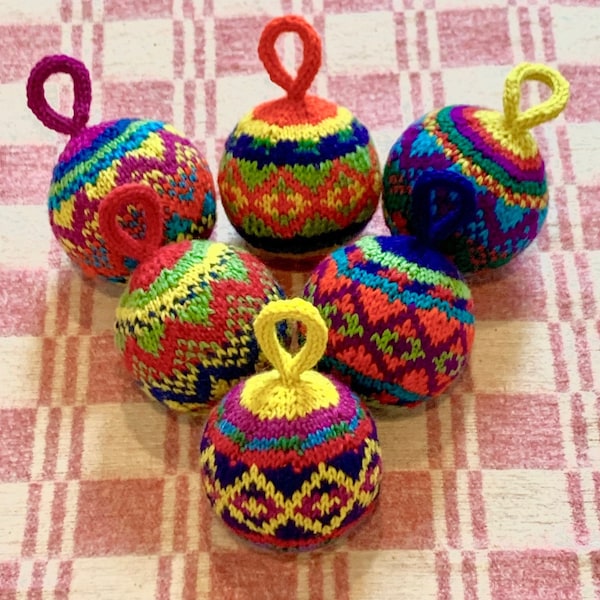 Fair isle Bauble Knitting Pattern