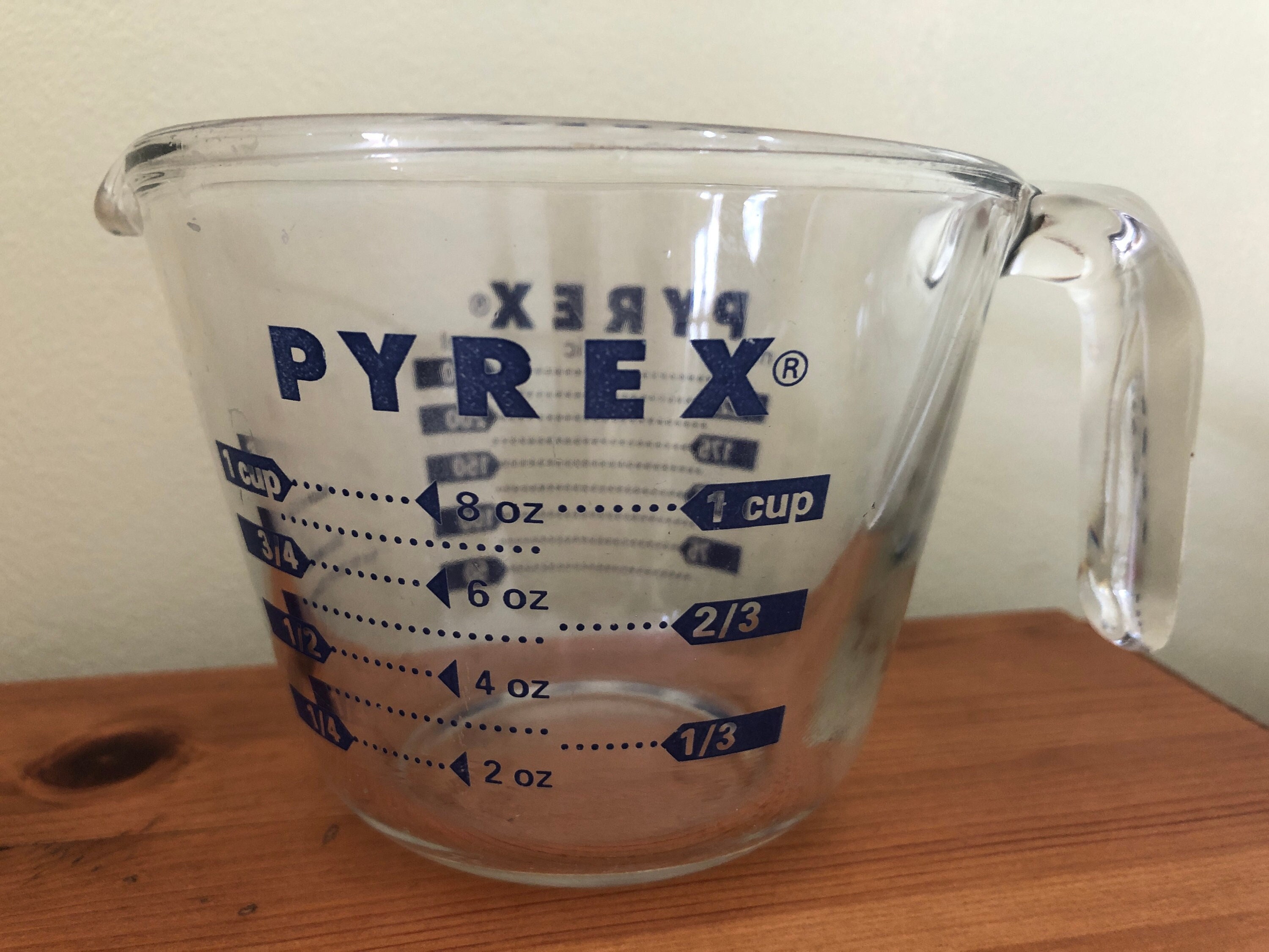Vintage Heat Proof Glass 1 Pint Liquid Glass Measuring 2 Cup With D Handle  and Red Letters, Heat Proof Vintage Measuring Cup 