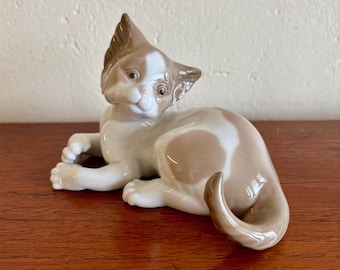 ヴィンテージ コレクタブル リヤドロ フィギュア - 猫のお昼寝 #5640