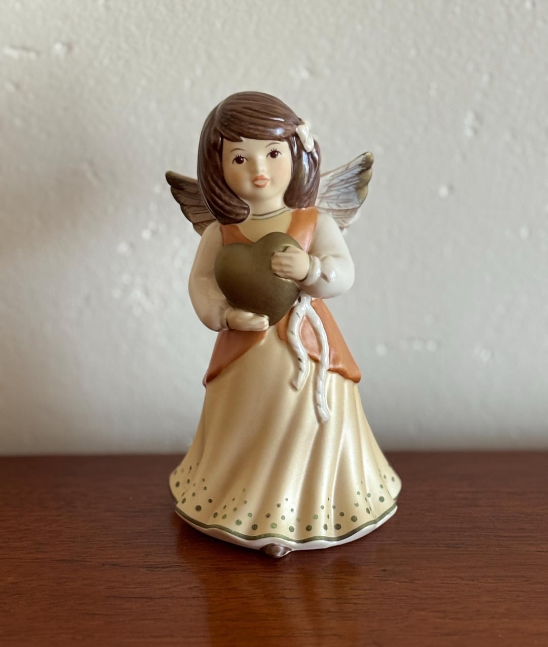 ヴィンテージのゲーベル磁器製天使の置物：ドイツのクリスマス