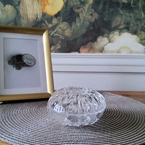 Bonbonnière, écrin en verre ciselé vintage