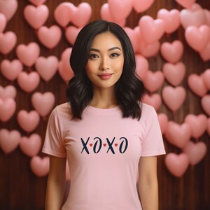 Valentines XOXO T-shirt,Valentine&#39;s Shirt, Lovers Shirt, Valentine&#39;s Day Shirt, Valentine Flower Shirt, Gift for Valentines, Cute Valentines