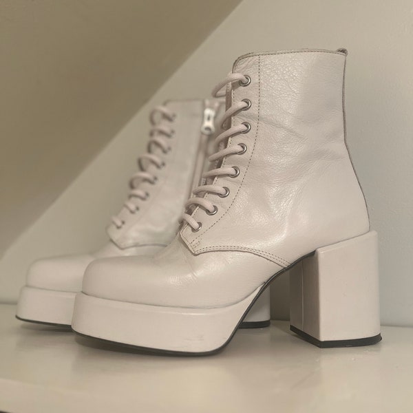 Platform White Leather Boots Made in Spain EU38 (US 7.5-8)