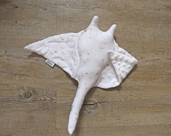Handmade plush manta ray, ocean stuffed animal, stingray doudou, cuddle soft sea animal, ocean toy, doudou plushie, personalized kid name