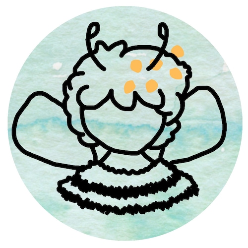 パステルカラーのミニイッカク – 水彩画のぬいぐるみクジラ。かわいい