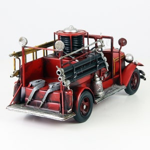 Red Fire Engine Car Metal Model, Vintage Style Fire Truck, Fireman