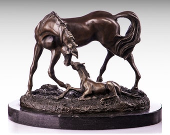 Large Bronze Sculpture of Horse with Foal, Bronze Horse Statue Marble Base Animal Art Newborn Horse Figurine Mare Horse Lovers Birthday Gift