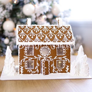 Classic Cottage [Gingerbread House Template] – Easy DIY Holiday Decor