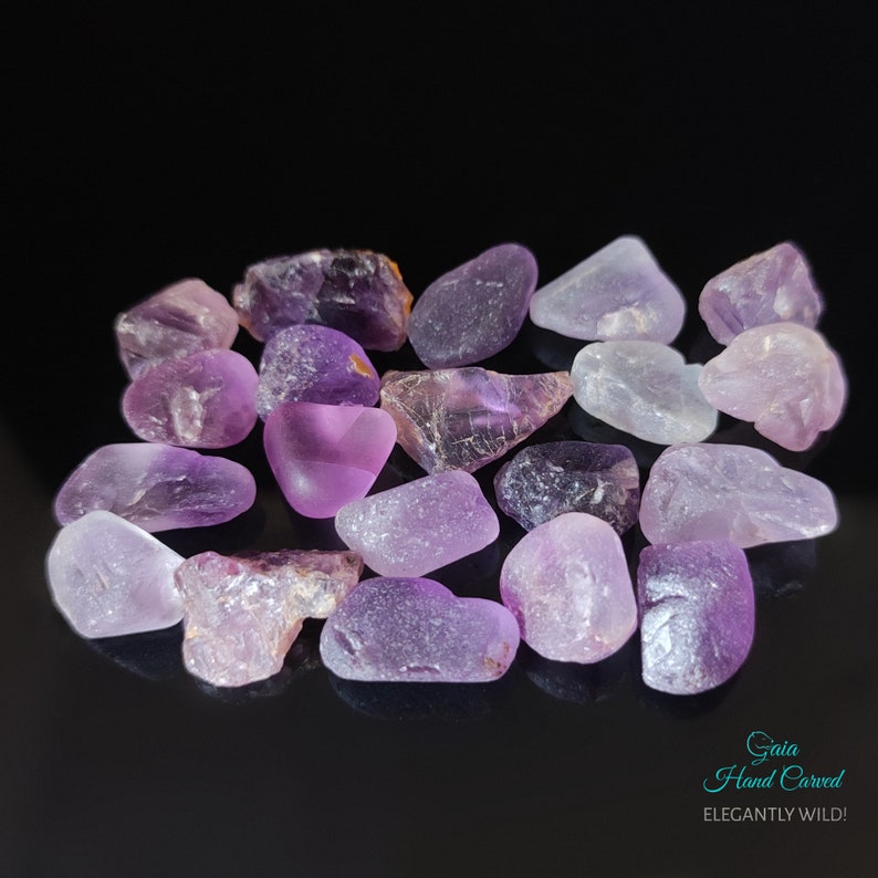 Raw loose fluorites