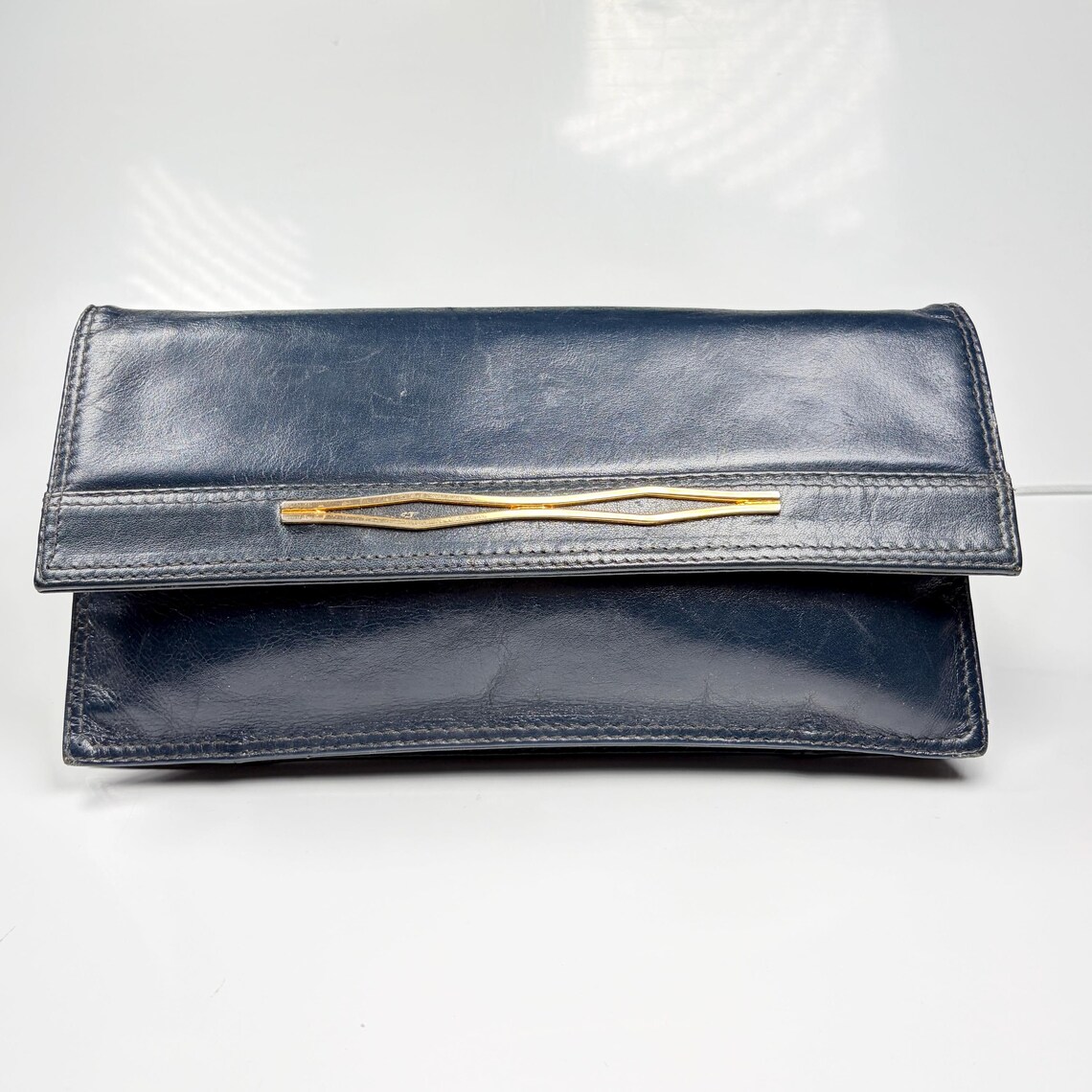 Vintage Navy Blue Leather Clutch Bag Gold Chain Evening Purse 80s Envelope Handbag Retro Shoulder Bag, foto 3 di 5