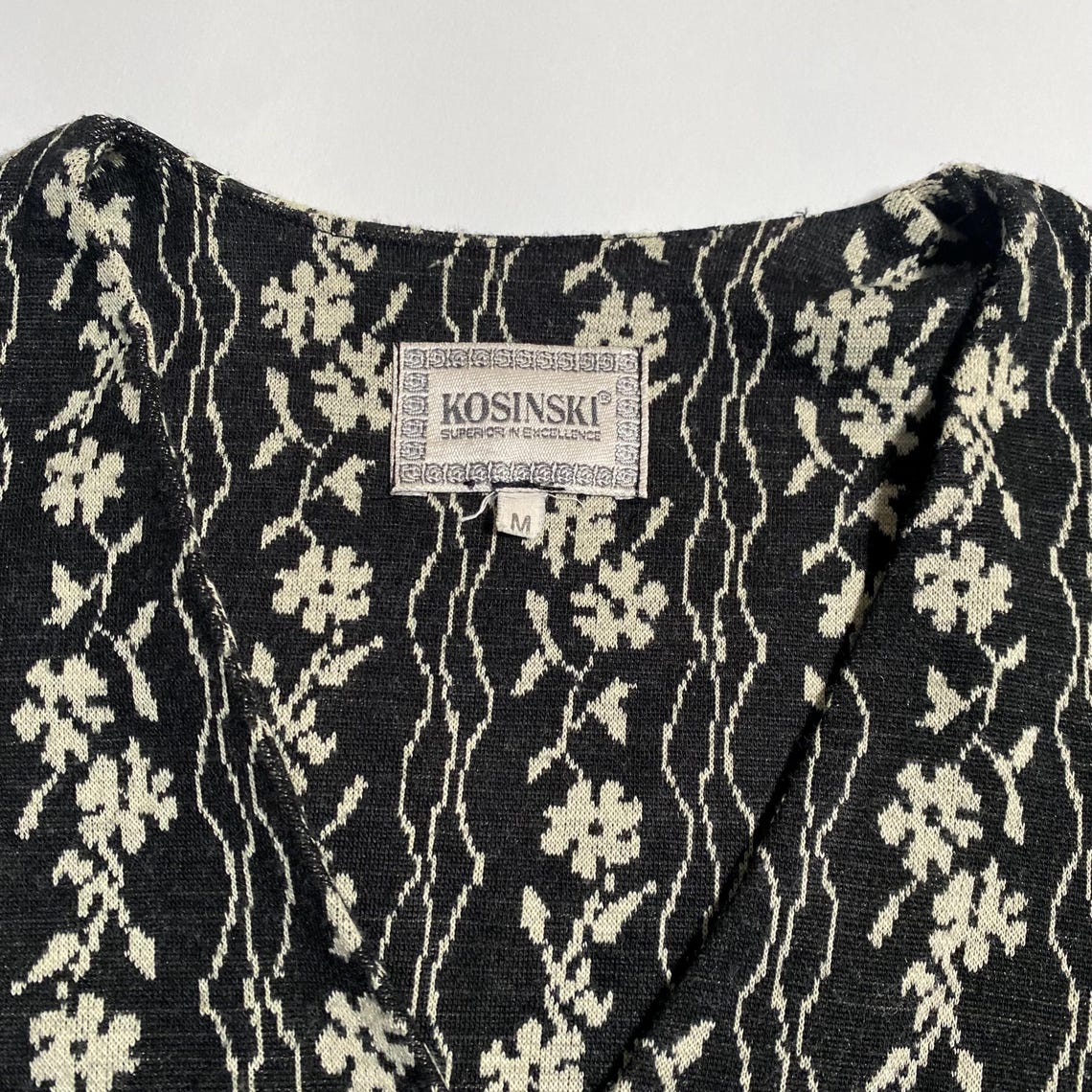 Vintage 90s Asymmetric Knit Cardigan Made in England Size M Long Back Sweater Minimalist Grunge Style Soft Knit Top, foto 2 di 4