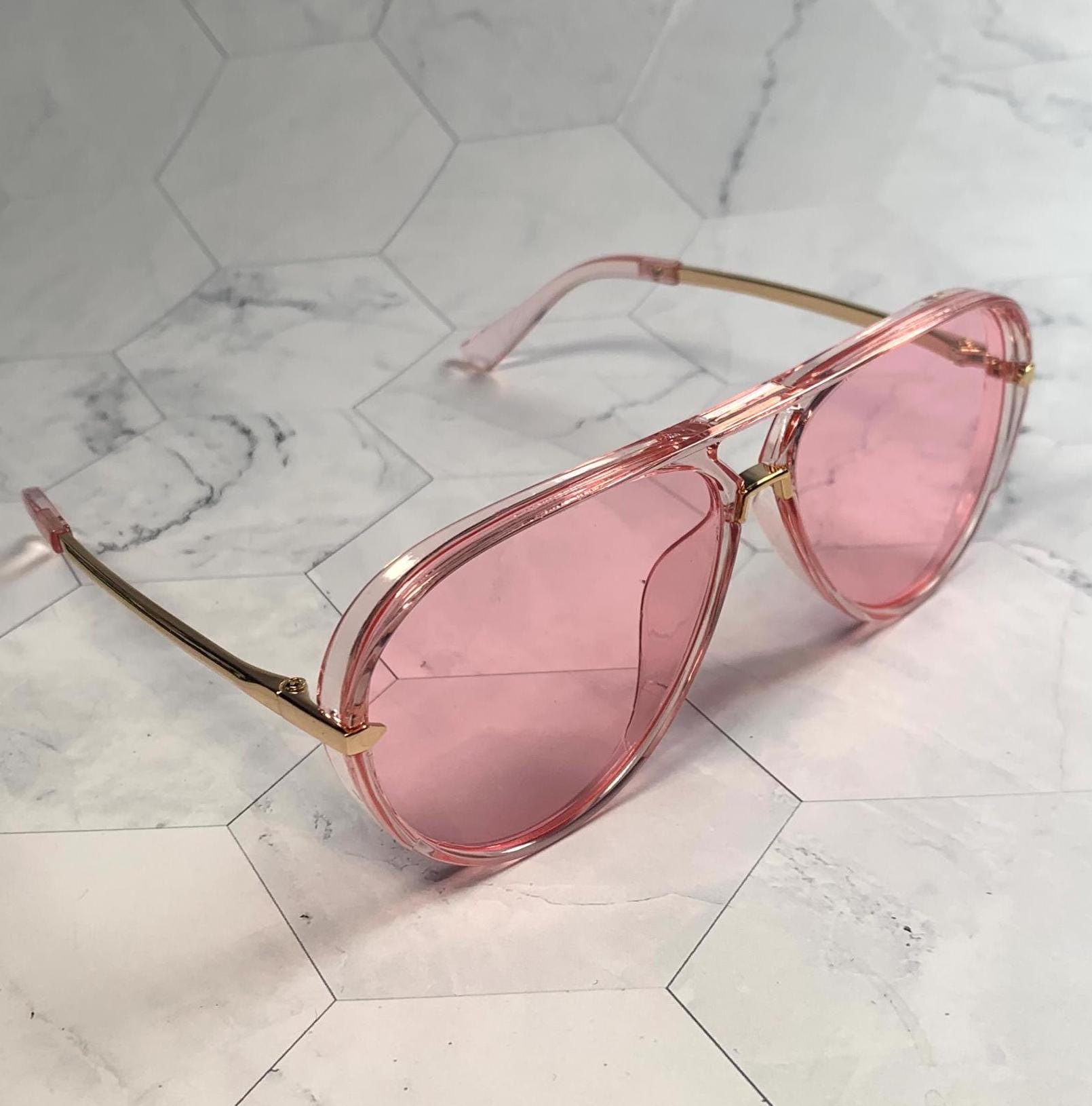 ONE DAY SALE✨

Ted Baker Pink and Gold Aviator Sunglasses with Gradient Lenses Shiny Gold Grandpa Thin Aviator Gradient Sunglasses with  main image 2