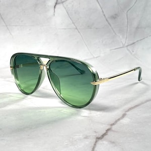 Green 70s Gradient Aviators Oversized Unique Design Pilot Shades Green Frame Gold Metal Temple Arms Aviator Sunglasses Mothers Day Gift Idea