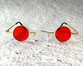 Small Red Steampunk Sunglasses 90s Vampire Dracula Goth Shades Gold Metal Frame Cyberpunk Victorian Avantgarde Sunglass Christmas Gift