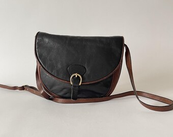 Vintage Black Brown Leather Saddle Crossbody Bag Two Tone 80s 90s Boho Bag Adjustable Strap Multi Pocket Satchel Genuine Leather