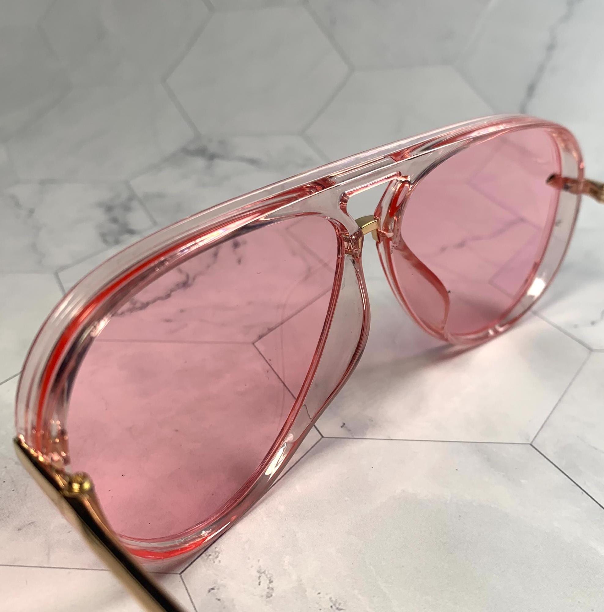 Pink 70s Gradient Aviators Oversized Unique Design Pilot Shades