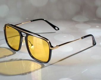 Siebziger Jahre Gold Metallrahmen quadratische Sonnenbrillen im Aviator Design