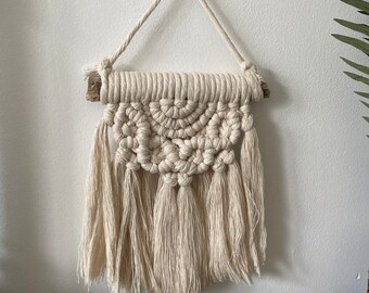 Macrame Wall Hanging - Woven Wall Tapestry – Natural Wood/Cord