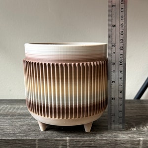 3D Printed Planter with Drainage Holes