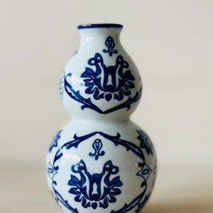 Bombay Blue and White Bud Vase image 2