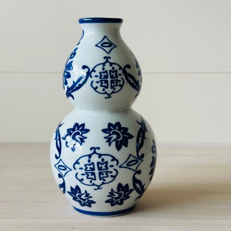 Bombay Blue and White Bud Vase image 3