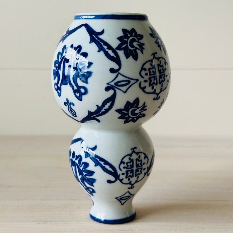 Bombay Blue and White Bud Vase image 4