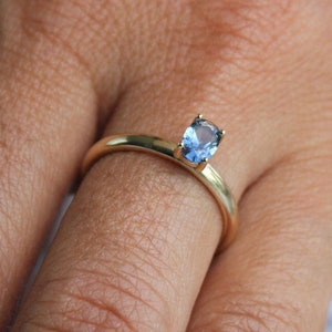 14K Solid Gold Natürlicher Topas Ring • Jugendstil