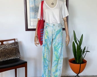 Thrifted Levis 501 Jeans: Tie Dye with Blue and Yellow (W31 L34)