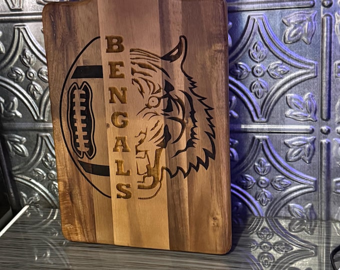 Cincinnati Football Engraved Acacia Cutting Board – Tiger Design