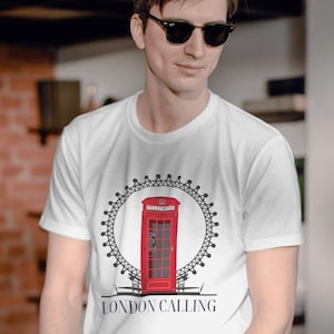 Maglietta The Clash, Maglietta London Calling, Cabina telefonica rossa, Souvenir inglese, Gran Bretagna, Regalo britannico, London Eye, Turista, Viaggi nel mondo