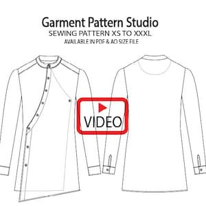 Può includere: Disegno a linea di una camicia a maniche lunghe con colletto alla coreana e una patta di bottoni diagonale. La camicia è mostrata in vista frontale e posteriore. Il testo "Garment Pattern Studio", "Sewing Pattern XS to XXXL" e "Available in PDF & AO Size File" è visualizzato sopra l'immagine. La parola "VIDEO" è visualizzata in un rettangolo rosso con un'icona di riproduzione.