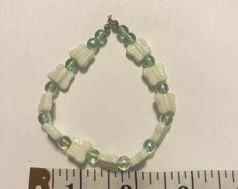 Green Beaded Bracelet with Porcelain-like Butterfly Charms