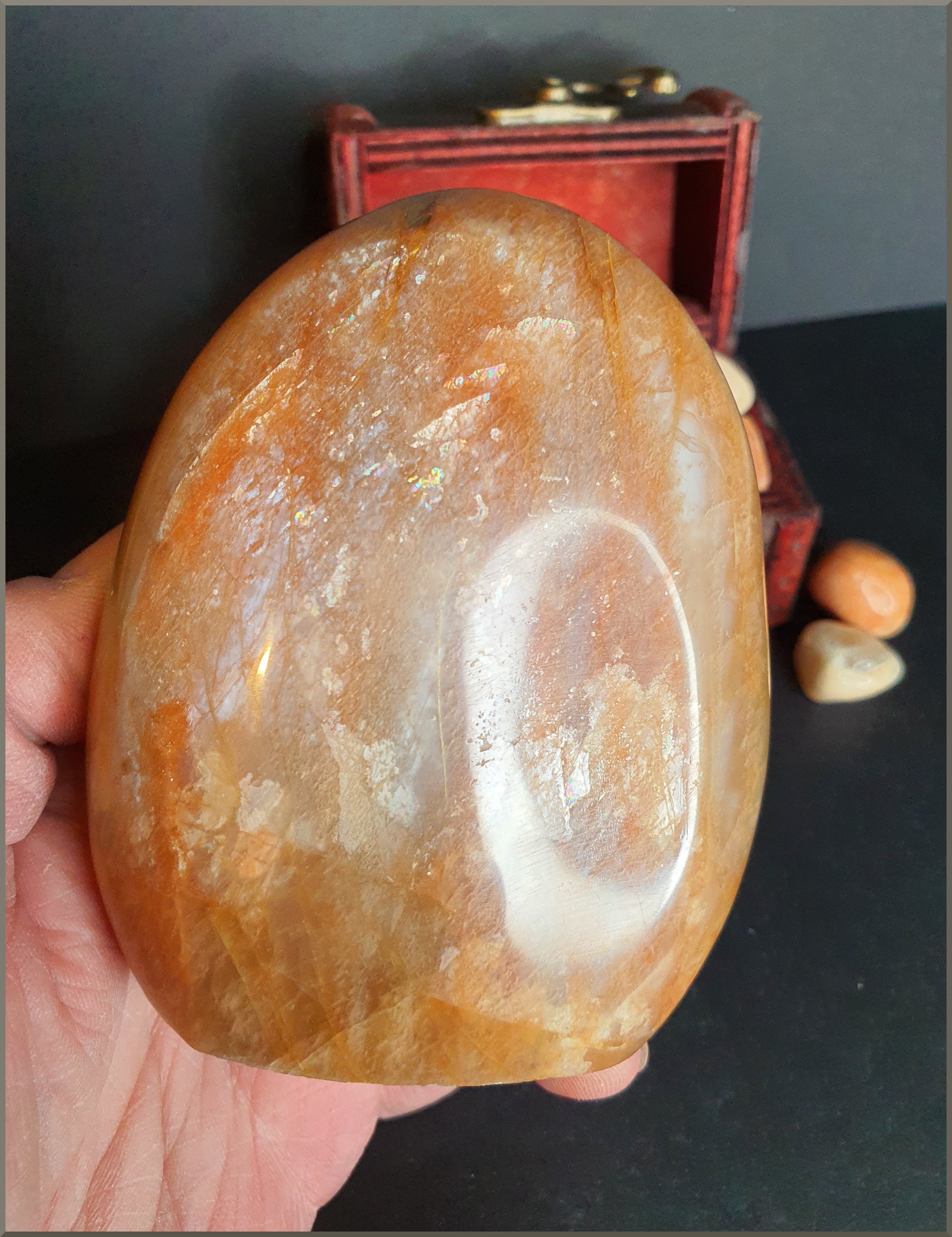 置物 Peach Moonstone Freeform Beautiful Peach Moonstone Crystal Freeform With Flash - Etsy