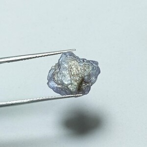 Raw Tanzanite Gemstone: Natural Royal Blue Crystal from Tanzania (7.10ct, 11mm Approx.)