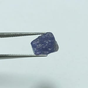 Raw Tanzanite Gemstone: Natural Royal Blue Crystal from Tanzania (7mm, 4ct Approx.)